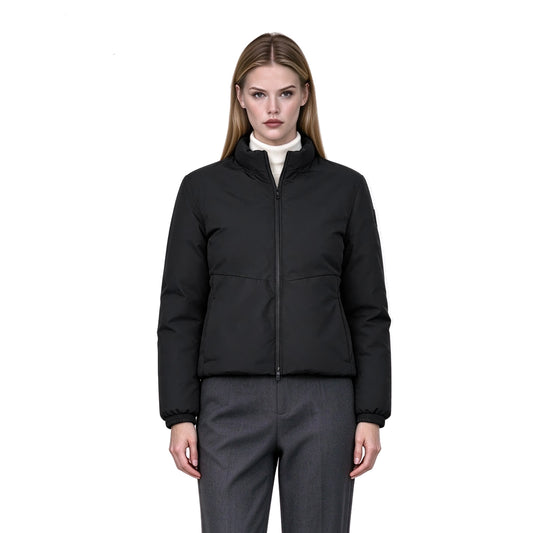 Wear down jackets on both sides